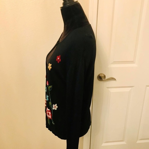 Joseph A. Black Beaded Cardigan Size Large - Picture 4 of 7